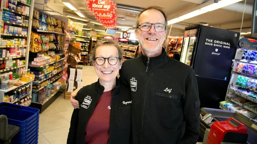 Expanderat. Under Ingrid och Leif Petterssons år på Torgkassen har butiken genomgått flera ombyggnationer. Under högsäsong har butiken nu upp till 3?000 kunder per dag.