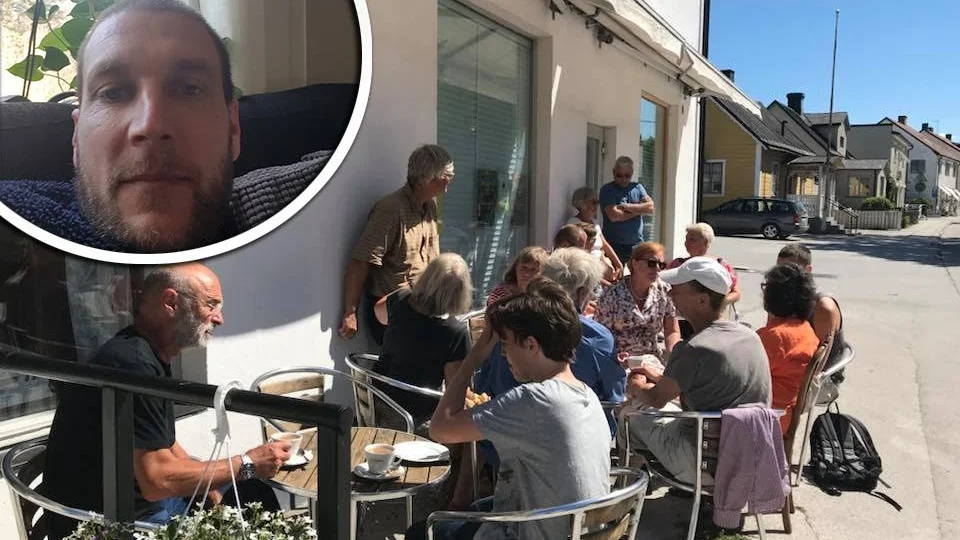 John Johansson var bara en av många som samlades vid bageriet under söndagen.