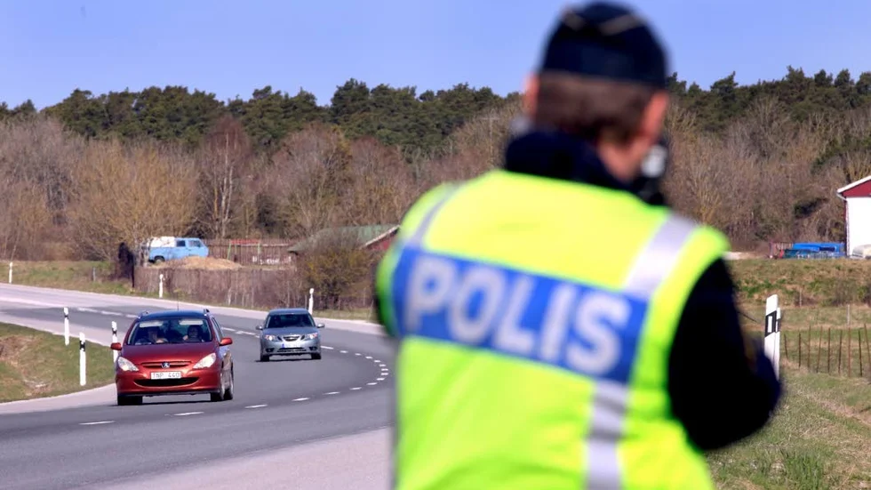 Polisen gör inga riktade kontroller för att fånga mobilpratare.