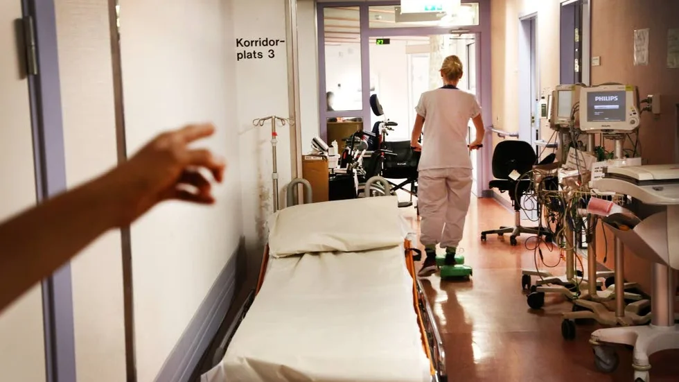 En faktor som drar upp väntetiden på akuten i Visby är att patienter på Gotland söker till fel vårdinstans. "Vissa som kommer till akuten kanske i första hand skulle ha sökt till primärvården. Då får vi hänvisa dem vidare", säger Josefin Tomtlund.