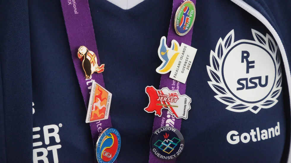 Under småndagen säkrade Gotland två nya guld och ett silver. På måndagen börjar jakten på nya när även golfen går in i tävlingen. Helagotland har samlat gårdagen och dagens hetaste punkter.