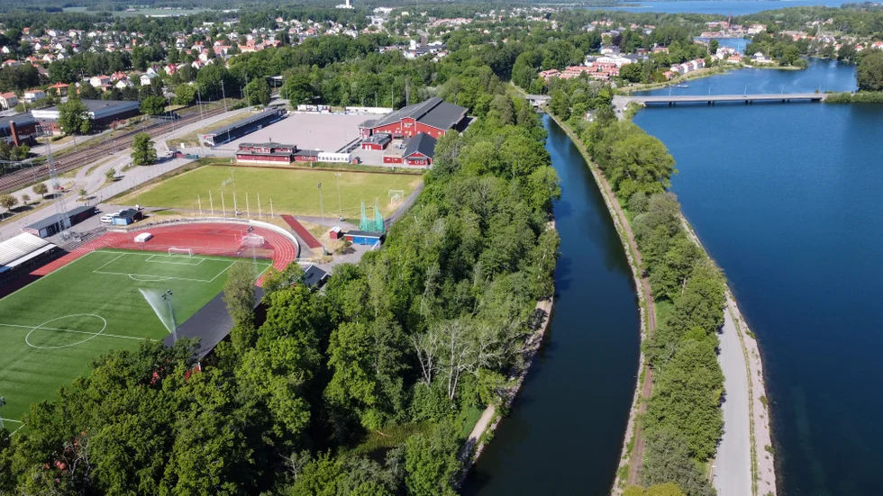 Planprogrammet för Kanalstaden utökas till att omfatta hela kanalstråket från Borenshult upp till Vadstenavägen. Det är för att få en helhet i planprogrammet, menar kommunstyrelsens ordförande Mark Henriksson (M).