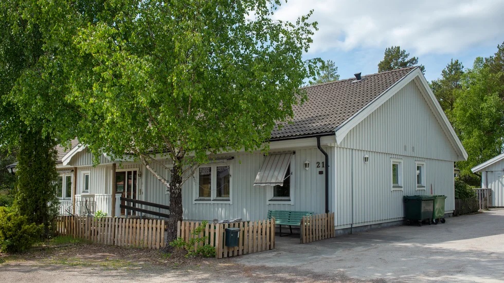 SBB äger huset där gruppboendet Grottan har sin verksamhet.