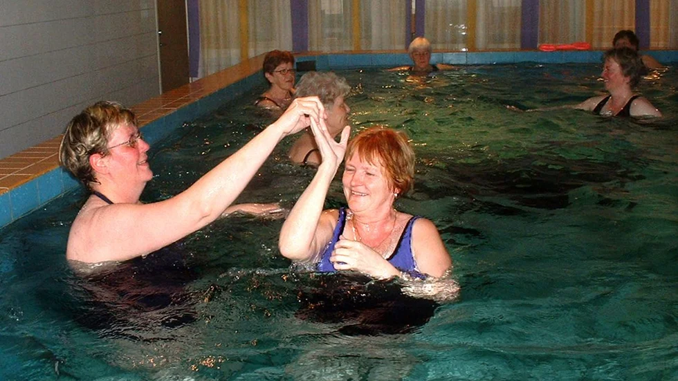 Man blir bra både i kropp och själ av motionen. Det är Ewa Arespång och Birgit Andersson samt övriga motionärer helt överens om. Kommunens nya satsning på friskvård för de anställda uppskattas av samtliga.