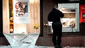 Gärningsmännen kom inte över någon byte vid sprängningen. Bild: JEPPE GUSTAFSSON