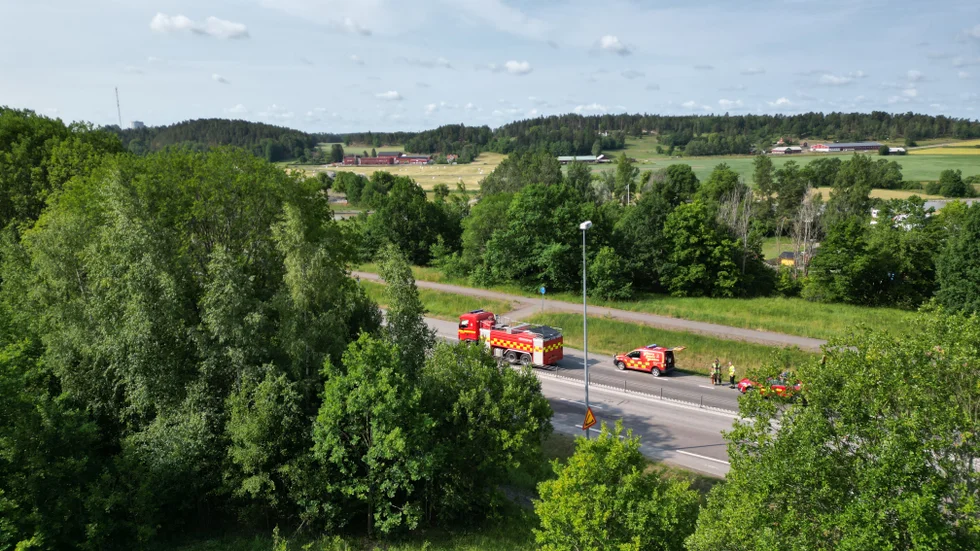 Räddningstjänsten fick rycka ut på E22 på lördagsmorgonen.