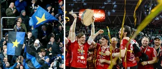 Fansen rasar mot hyllningen