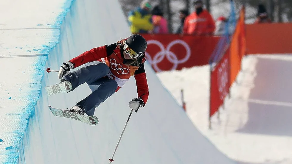 Sämst i OS. Amerikanskan Elizabeth Swaney började tävla för Ungern för att få en biljett till Pyeongchang. Väl där slutade hon sist efter att inte ha gjort ett enda hopp.