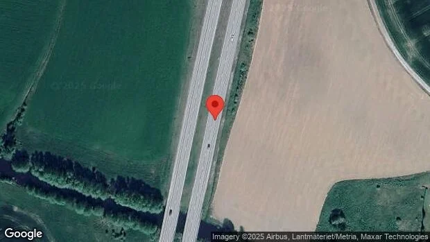 Störningar i trafiken på grund av stillastående personbil på E4