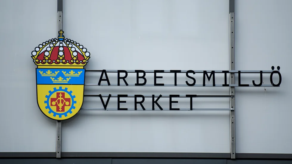 Regeringen och SD:s första budget innebar stora sparkrav på Arbetsmiljöverket.