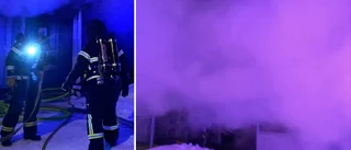 Risk för explosion efter kraftig villabrand utanför Piteå