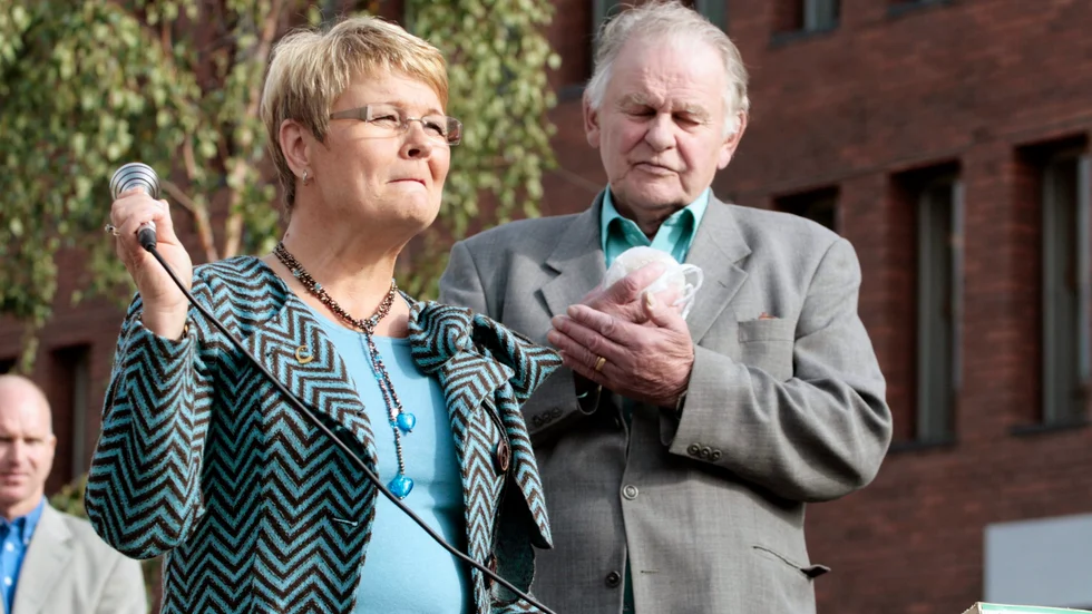 Centerpartiets tidigare ordförande Maud Olofsson och Thorbjörn Fälldin. 
Dagens Centerparti är bara en spillra av det stolta landsbygdsparti det en gång var, tycker signatur Borg.

