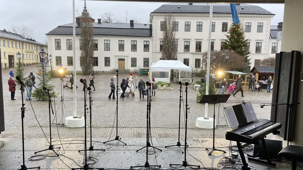 Det fortsätter att hända grejer på Stora torget i Nyköping under helgerna.