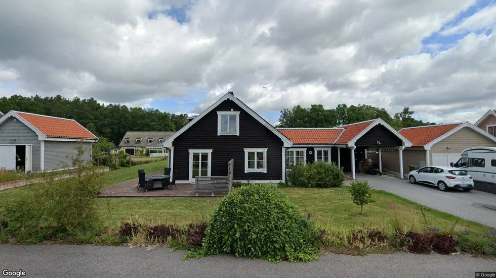Byalagsvägen 12