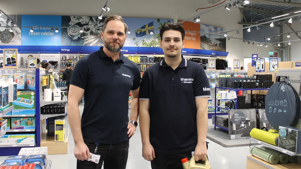 Premiäröppning av Thansens 21 butik i Sverige gav en riktigt lyckad förstadag berättar Stefan Roysson, administrationschef, och Emre Acar, butikchef i Motalabutiken.
