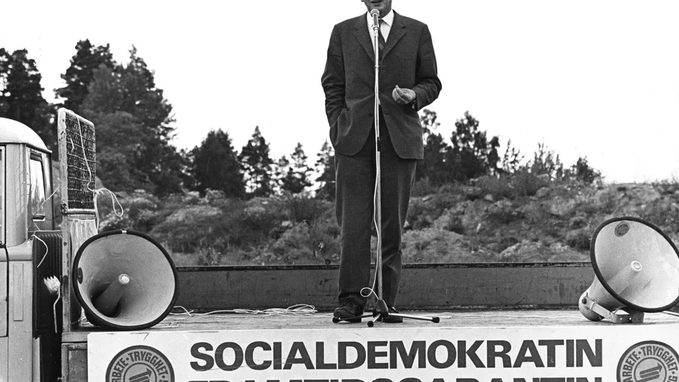 Fysisk riksplanering blev ett begrepp i maj 1966 när dåvarande kommunikationsministern Olof Palme (S) talade inför Föreningen för samhällsplanering.

