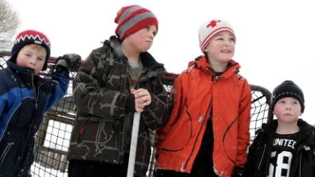 VÄNTAR. Elias Blom, Oskar Lejon, Simon Edin och Jesper Granner har fler matcher på gång.