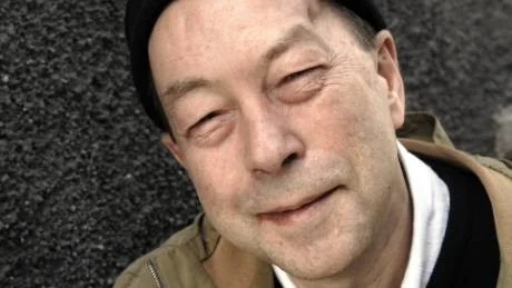 FÖRFATTARE OCH JOURNALIST. Anders Paulrud blev 56 år gammal. I januari kommer hans sista bok, Fjärilen i min hjärna, ut. Foto: DAN HANSSON