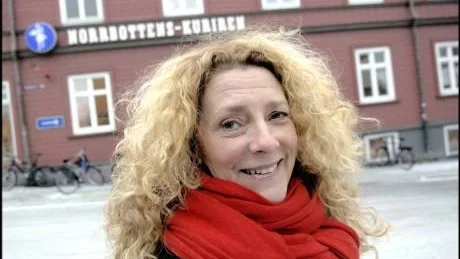 ENGAGERAD REDAKTÖR. Kulturredaktören Marianne Söderberg får Norrbottensakademiens Skum-pris för att ha” gjort sin tidning till en angelägen kulturell institution”. Foto: Roland S Lundström