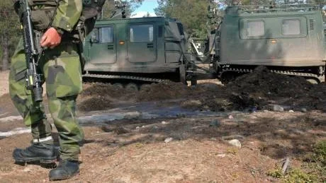 förlorad kompetens. "Om försvaret inte utbildar några nya reservofficerare förloras på några års sikt en viktig specialistkompetens",  menar Svenska reservofficersförbundet.