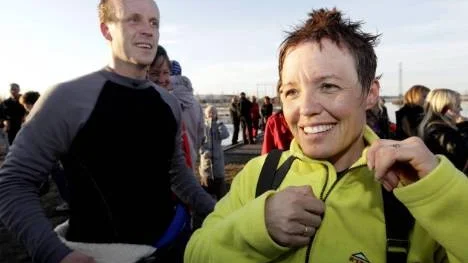 Den kanske mest prestigefyllda kampen stod mellan äkta makarna Jörgen och Petra Paulsson. Petra slog Jörgen med tio meter och därmed blev han sist av alla.