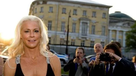 Malena Ernman är i blickfånget inför första semifinalen i schlager-EM på tisdagen.