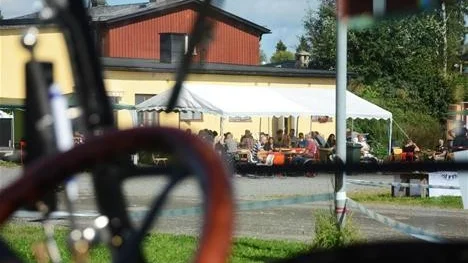 FIKAPAUS. Rallyt anordnas vid Ruter Retro Café i Boden.