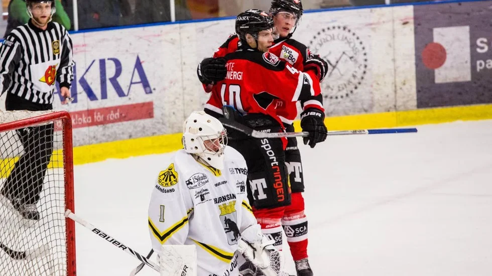 Målade. Magnus Isaksson gjorde ett av målen när Piteå vann med 4-0.