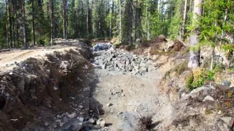 Sprängda berghällar i Kallak.