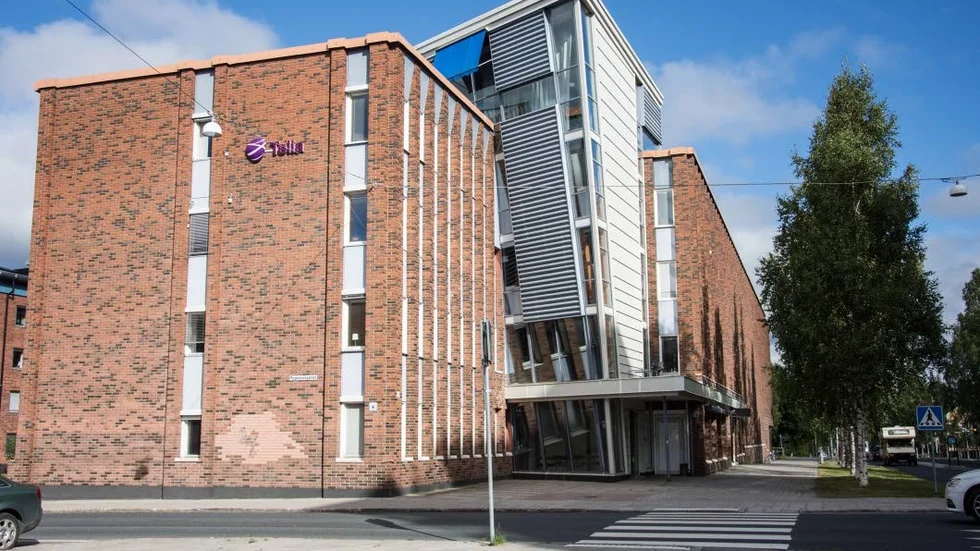 Blir tomt. Då Telia i höst flyttar till sitt nybygge blir hela det här huset tomt. Kommunen har även tittat på de lokalerna.