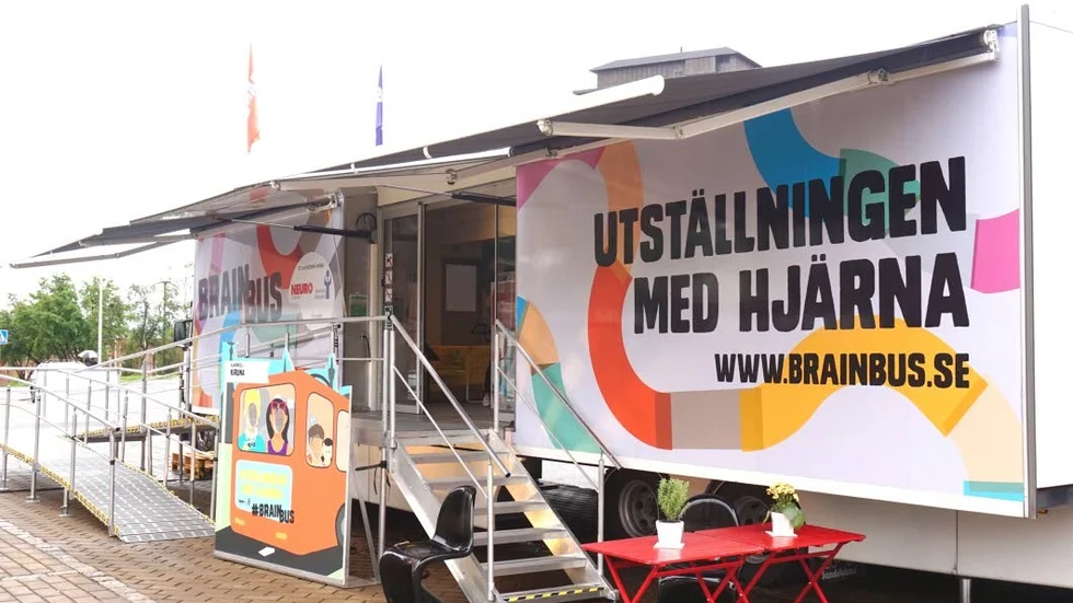 Bussturné. I två dagar kommer Brainbus stå parkerad på Kupoltorget i Kiruna. Sedan fortsätter den söderut.