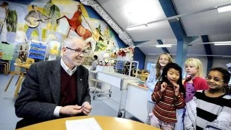 STORA KLASSER. Då elevpengen minskas tvingas rektorn på Örnässkolan att göra större klasser för att få det att gå ihop. Från och höstterminen kommer årskurs sju att ha så stora klasser som upptå 25 elever.