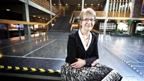 VARM I KLÄDERNA. Kristina Zakrisson (S) har nu suttit som kommunalråd i 100 dagar och börjar känna sig hemma i Kiruna stadshus.  Foto:  Mattias Forsberg