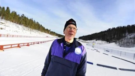 MYCKET ATT GÖRA. Henken Eriksson, Paglakompaniet, har haft så mycket att göra med arrangemangen på stadion i vinter att egna skidåkningen blivit lidande.