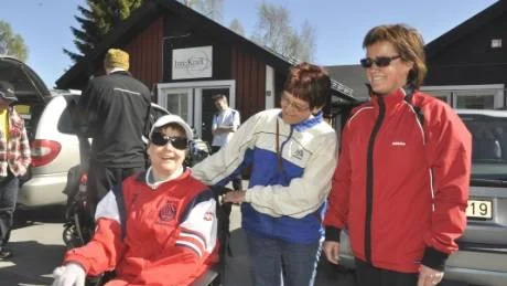 VINNA. Fredrik Rutberg med sin personliga assistent, Fia Karlsson. Målet vara att försöka vinna rullstolsklassen.