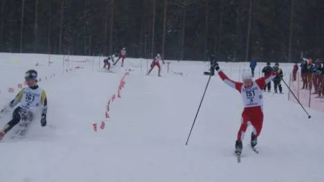 Målgång  i A-final i H15-16, från vänster Tobias Karlsson, Norrfjärden och Simon Öberg, Kalix SK .