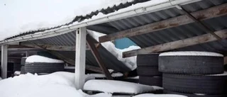 Skärmtak vek sig under snötyngden