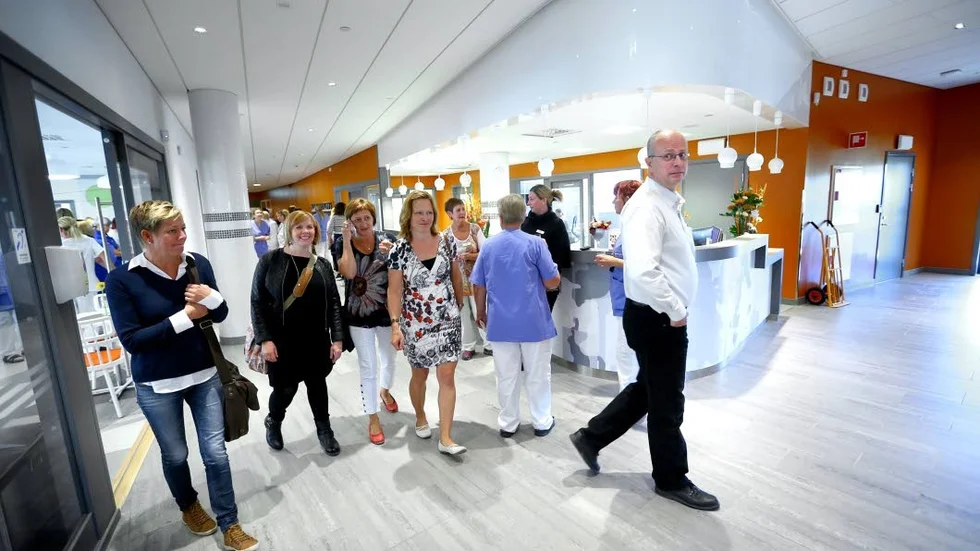Hotellreception. Receptionen i det nya patienthotellet.