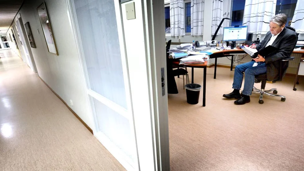Sitter kvar. Landstingsrådet Kent Ögren (S) behåller makten i landstinget de kommande fyra åren med stöd av Miljöpartiet och Vänsterpartiet med minsta möjliga marginal.