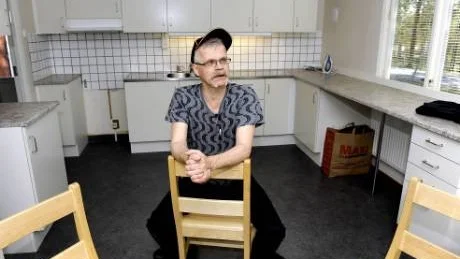 REGLER. "Det här är bra för Oskar men det hade inte behövt ta så här många år om man bara följt reglerna på Luleå kommun" säger Rune Pohjanen som varit oförtrutlig i sin kamp för sonen.Foto: Håkan Gidlöw