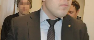 Ertappad med vapen i bagaget