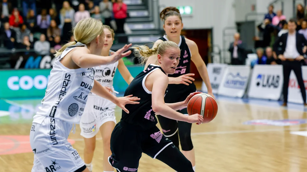 Luleå Basket möter Norrköping Dolphins.