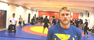 "The Mauler" på besök i norr: "Jag ser vilja och krigarhjärta"
