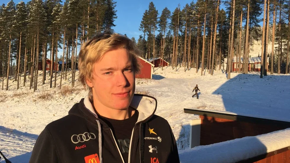 Laddad. I fjol ställde snöbristen till det i Levi. Nu får Kristoffer Jakobsen äntligen åka premiären.