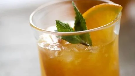 NYTTIGT? Juiceglaset kan innehålla mer än bara vitaminer visar Testfaktas test av åtta juicer.