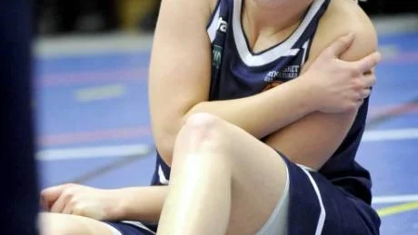 Grinar ILLA. Johanna Eriksson i BG-linnet.