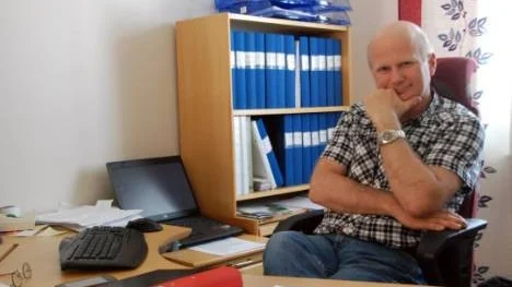 Djupa bekymmersrynkan. Christer Andersson som är chef för samhällsutvecklingsförvaltningen fick avbryta sin semester för att försöka reda ut problemen som uppstår när Track Fix AB försatts i konkurs.