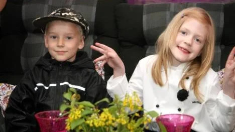 I morgon, tisdag, sänds avsnittet, där Matilda Vikström får hjälp av kocken Niklas Ekstedt att överraska sin bästa vän Lucas Nyman, i Bolibompas barnprogram "Överraskningen".