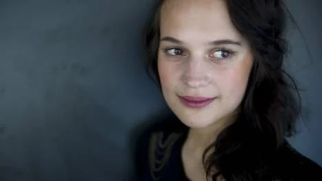Alicia Vikander har utsetts till "Shooting star".