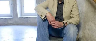Jan Arnald trivs med sina dubbla identiteter